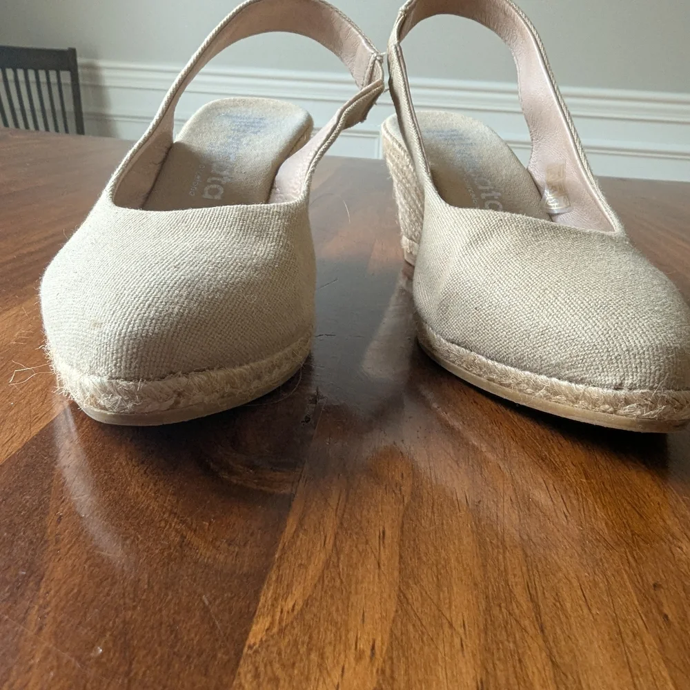 Viscata Size 7 Women's Cream Espadrille Shoes Like New - Picture 2 of 6
